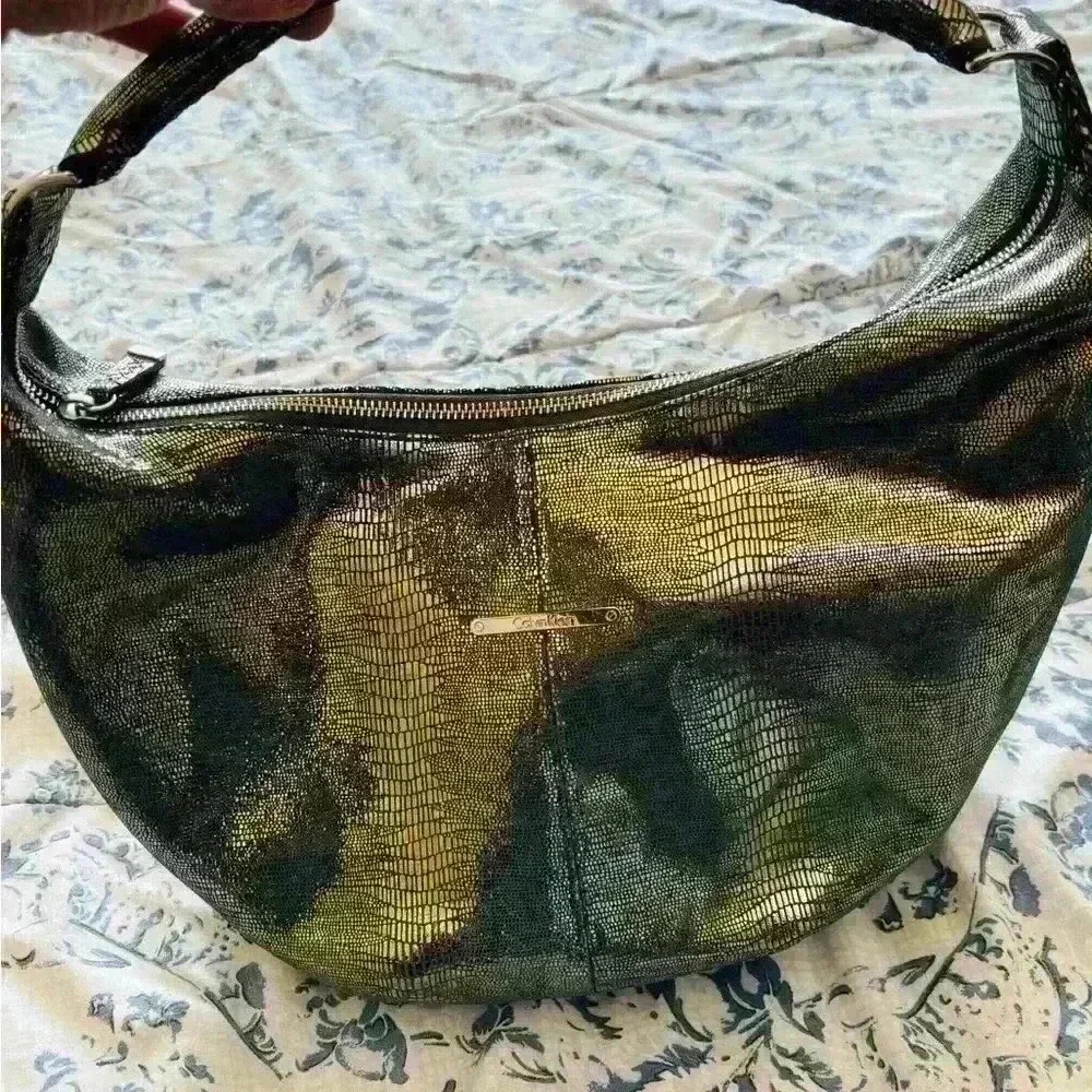 Calvin Klein shoulder purse like new - Picture 10 of 11